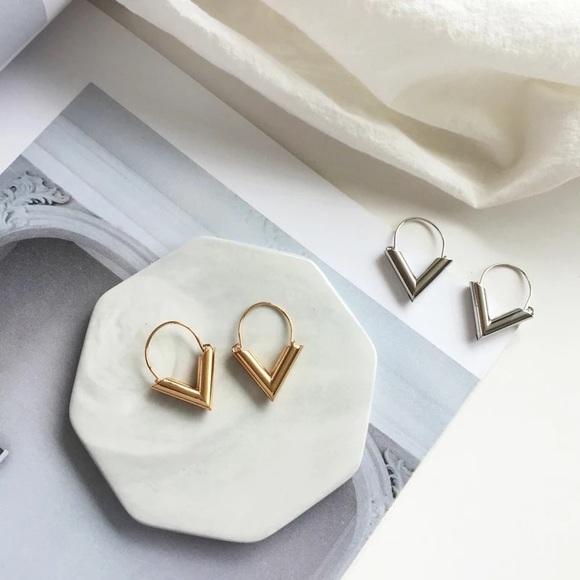 Jewelry - Set of 2 gold and Silver  Triangle Earring